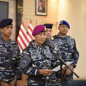 Komandan Lantamal VI Makassar, Brigjen TNI (Mar) Andi Rahmat Saat Jumpa Pers di Mako Lantamal VI
