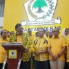 Airlangga Hartarto bersama pengurus Golkar