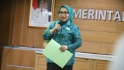Ketua TP PKK Kota Bekasi, Wiwiek Hargono
